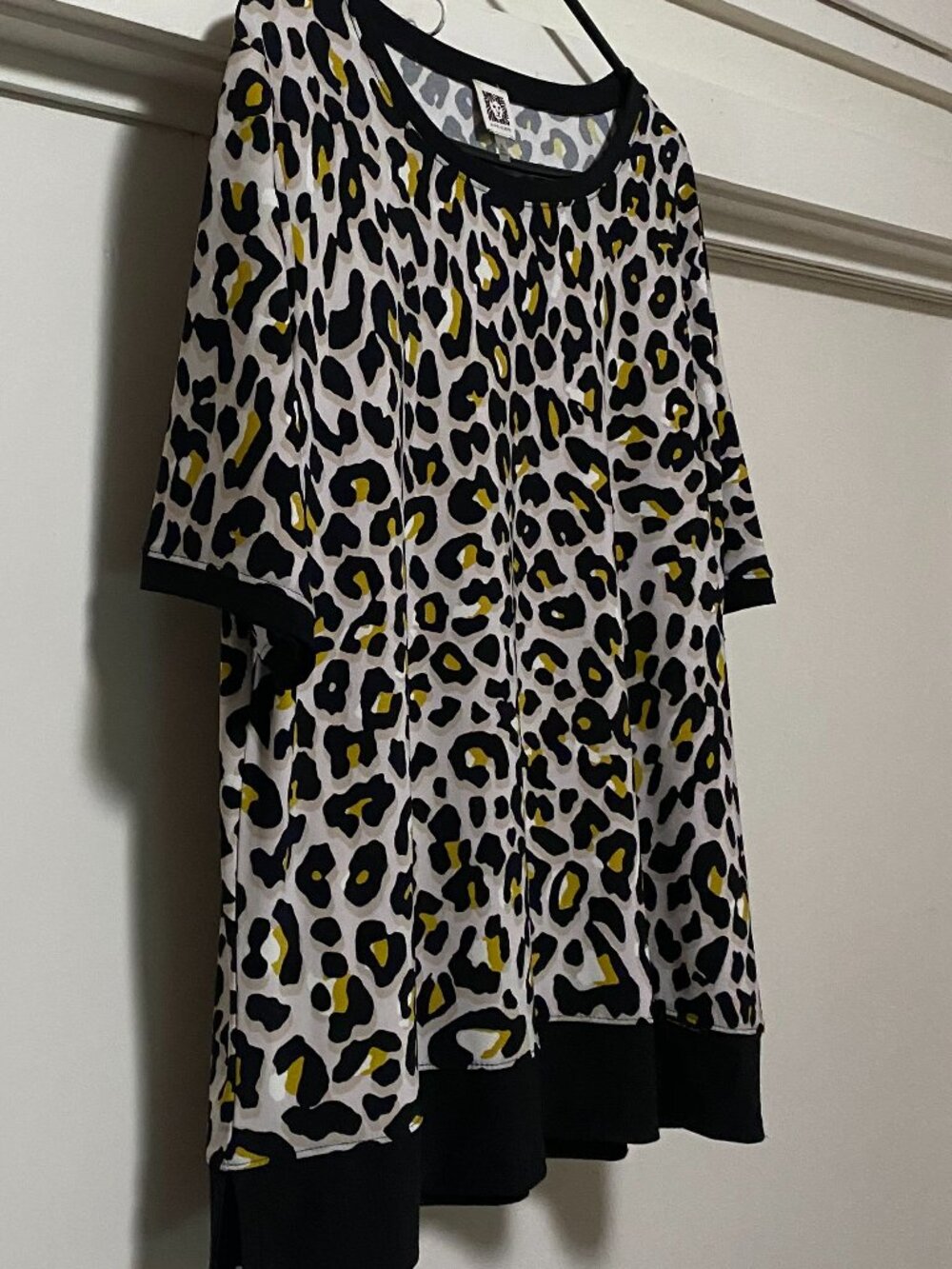 Anne Klein, short sleeve, animal print tunic, size XL